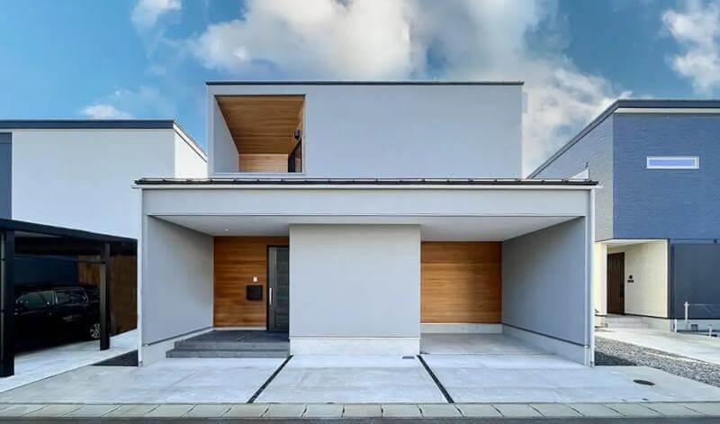 外壁は、ドイツ発で世界第1位のシェアを誇る塗り壁材「Sto（シュト―）」を採用。雨と一緒に汚れが落ちる自己洗浄力を備えている。