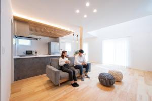 ナチュラルな雰囲気に包まれた　センスと癒しを感じる住まい