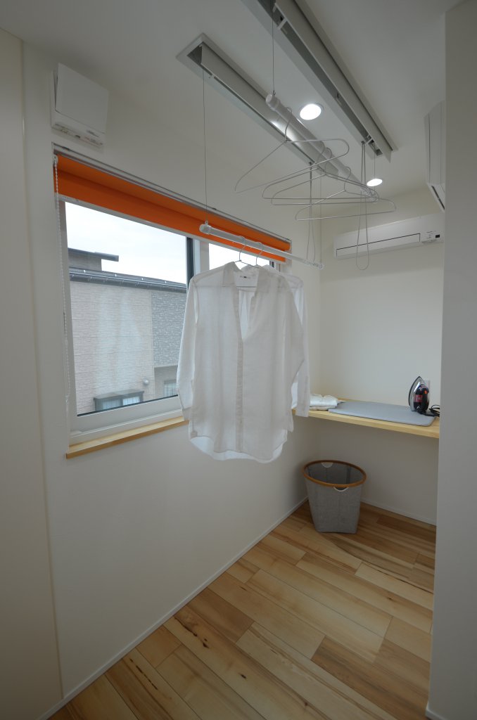 ＬＤＫと同様2階に配置した洗濯室。同時進行もＯＫの家事ラク動線で効率的。